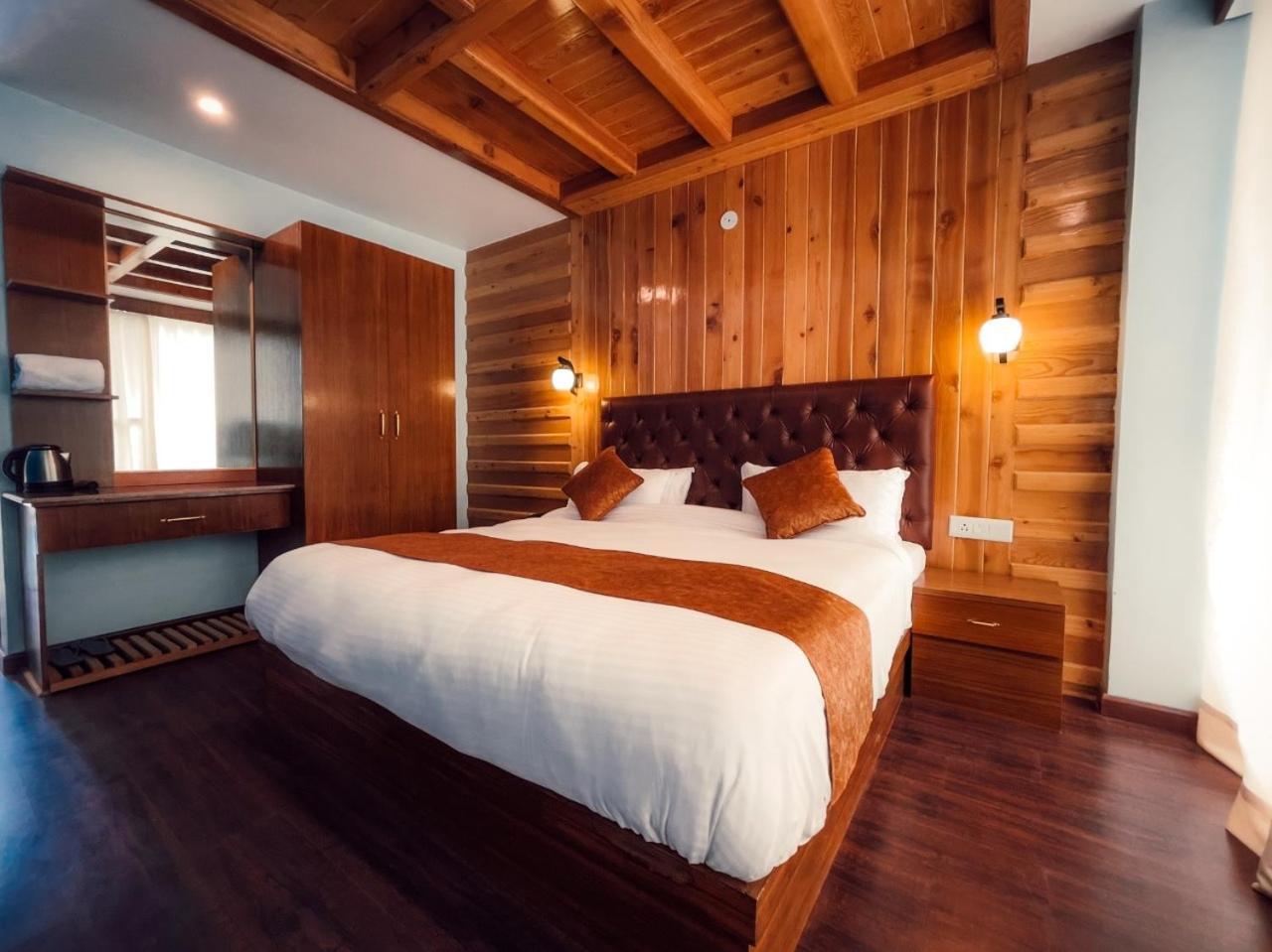 Tata Vista Resort Mall Road Manali - Centrally Heated & Air Cooled Extérieur photo