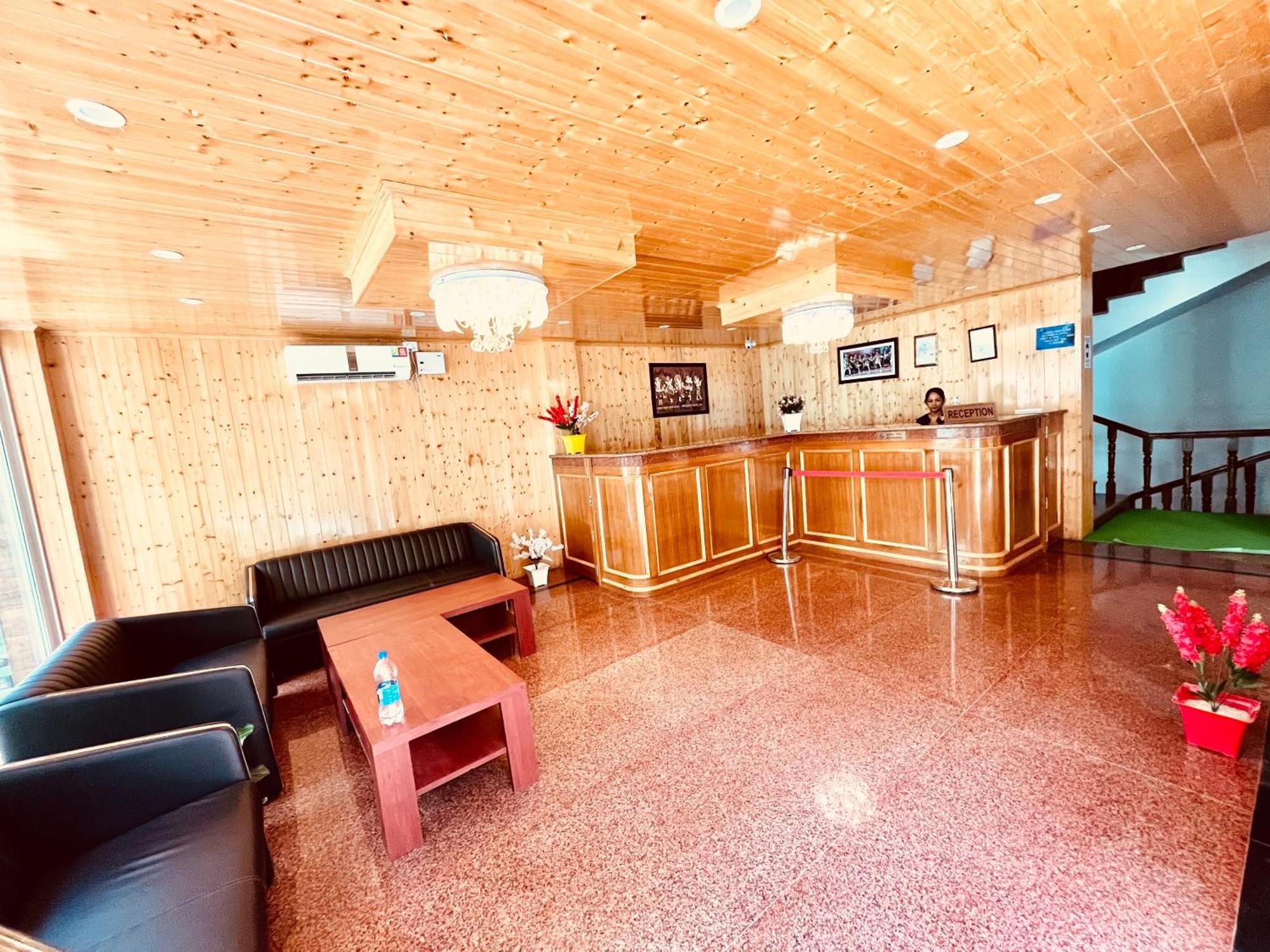Tata Vista Resort Mall Road Manali - Centrally Heated & Air Cooled Extérieur photo