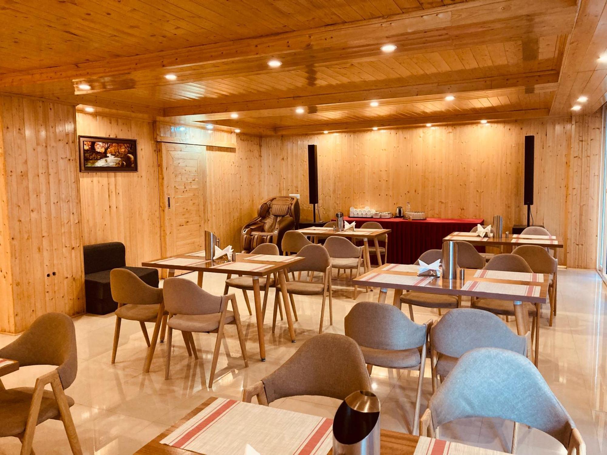 Tata Vista Resort Mall Road Manali - Centrally Heated & Air Cooled Extérieur photo