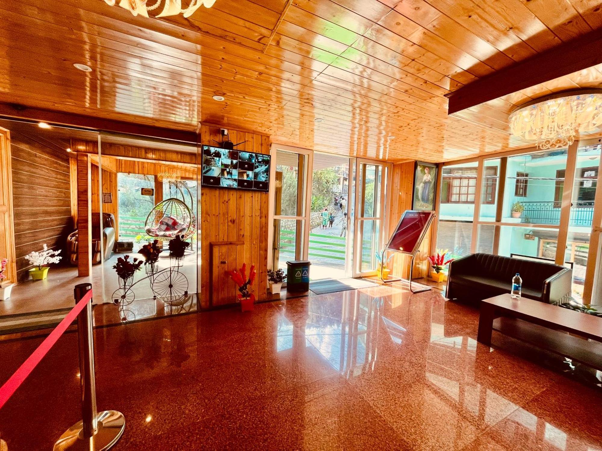 Tata Vista Resort Mall Road Manali - Centrally Heated & Air Cooled Extérieur photo