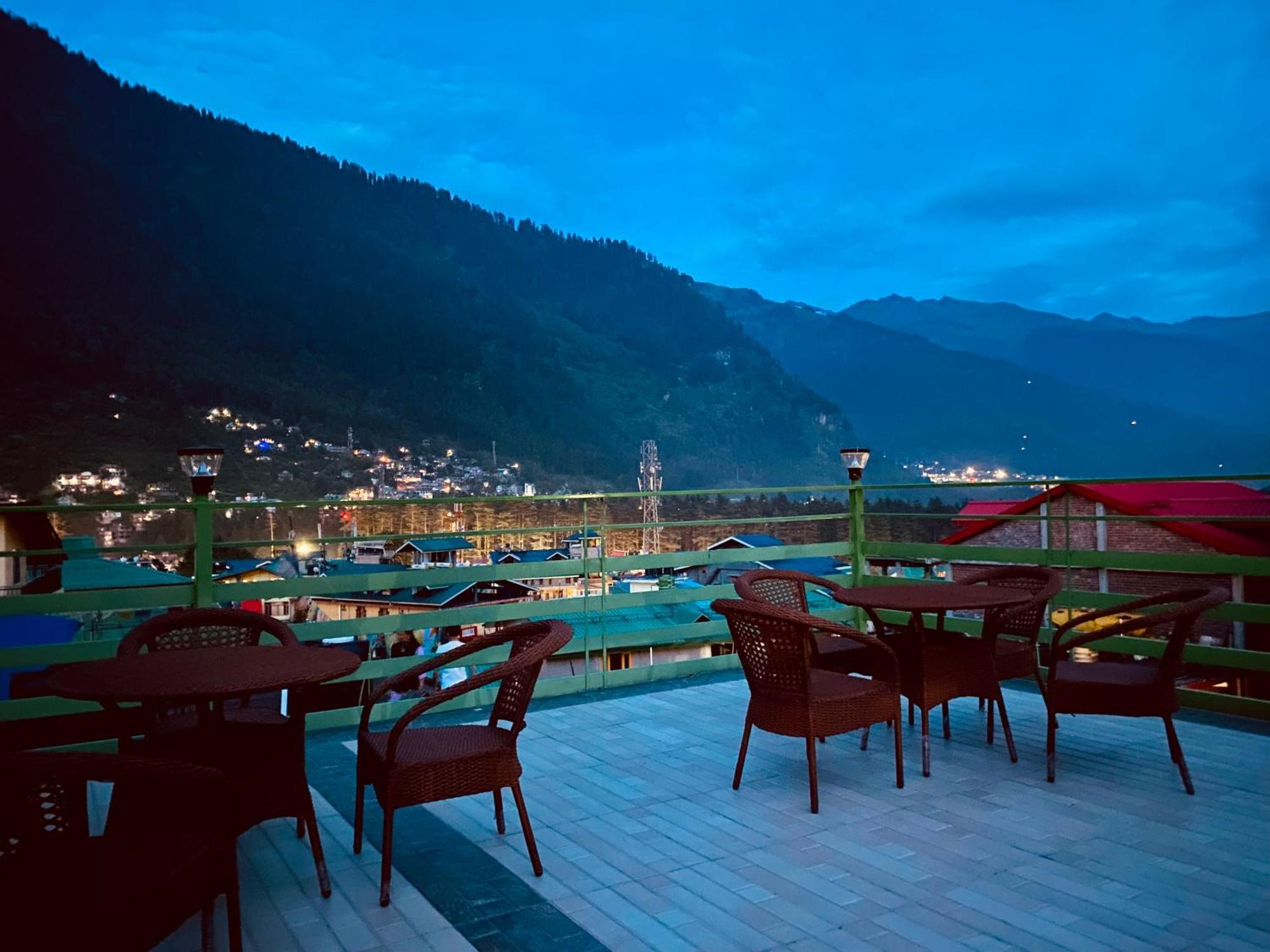 Tata Vista Resort Mall Road Manali - Centrally Heated & Air Cooled Extérieur photo