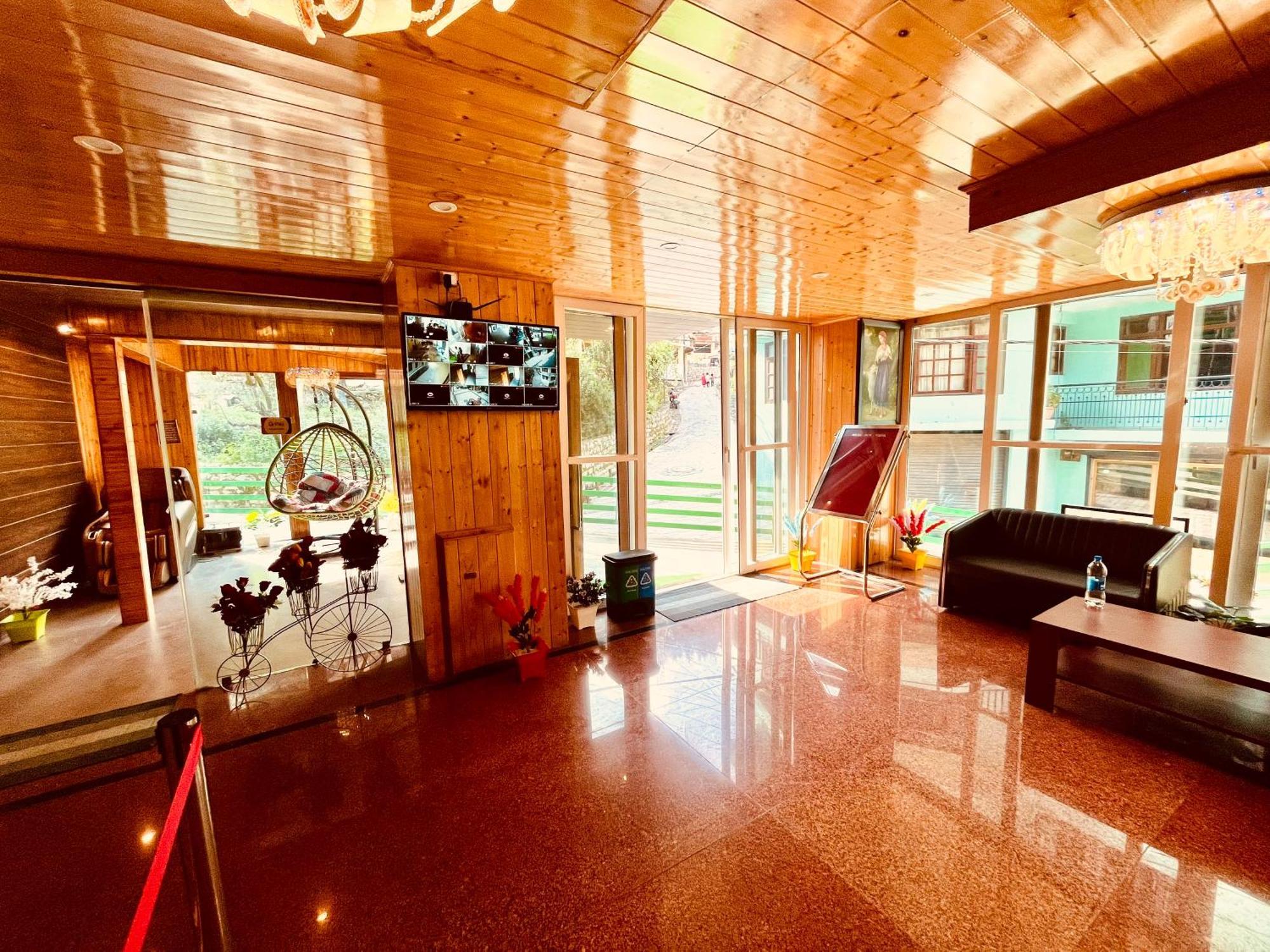 Tata Vista Resort Mall Road Manali - Centrally Heated & Air Cooled Extérieur photo